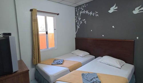 Budget Twin Room with AC