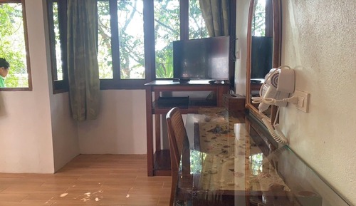Deluxe Villa, Park View
