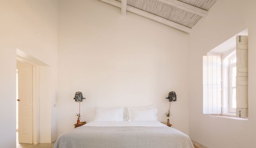 Signature Room