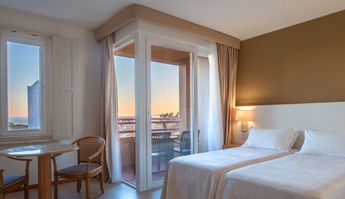 Classic Double or Twin Room, Sea View