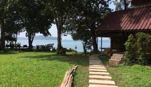 Superior Bamboo Bungalow with Sea View - Fan