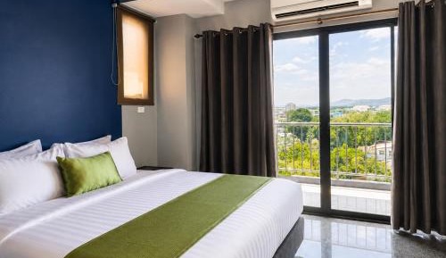 Deluxe King Room