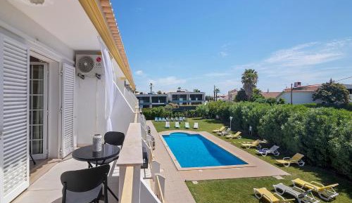 Villa with Garden View