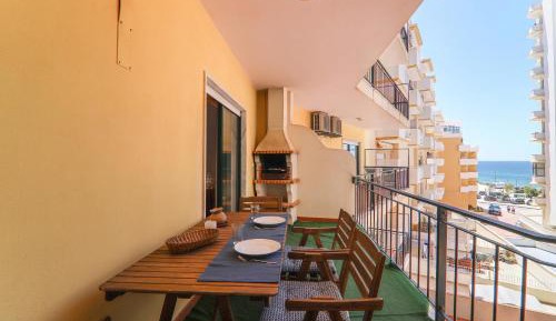 Superior One-Bedroom Apartment with Balcony