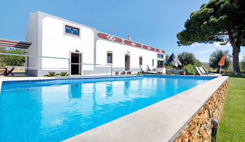 Three-Bedroom Premium Apartment with Balcony