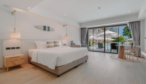 Deluxe Room With Pool Access​ - Hive Wing
