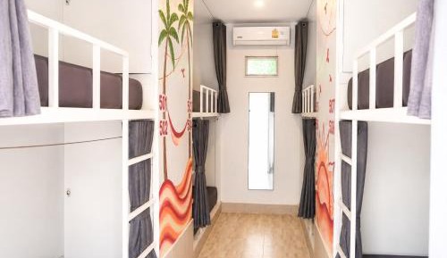 Bed in 8-Bed Mixed Dormitory Room