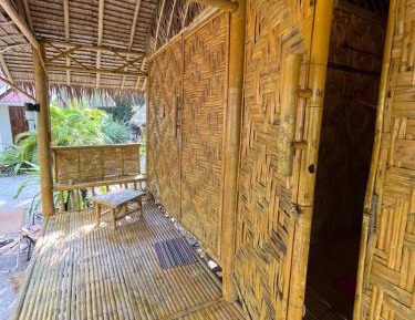 Single Room with Shared Bathroom