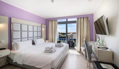 Deluxe Double Room with Sea View