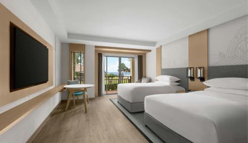 Larger Guest room, 2 Doubles, Ocean view, Beach front access, Terrace