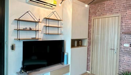 Studio with Balcony