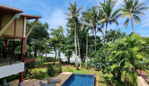 Villa - Beach Front
