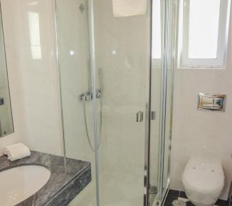 Queen Suite