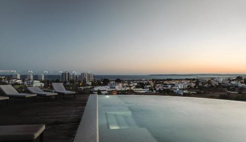Suite with Balcony and Partial Sea View - Spa Access