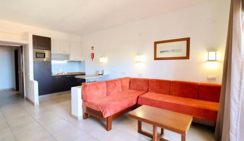 Superior One-Bedroom Apartment