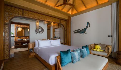 Sine Premier Pool Suite