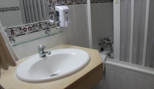 Triple Room with Private Bathroom