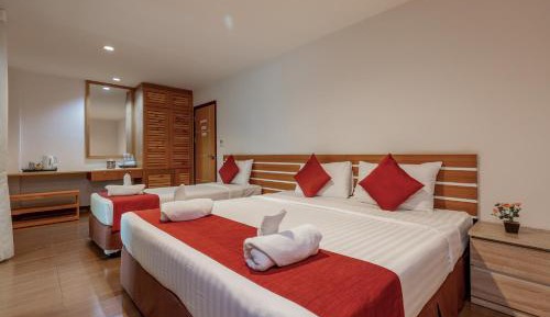 Triple Room with Private Bathroom