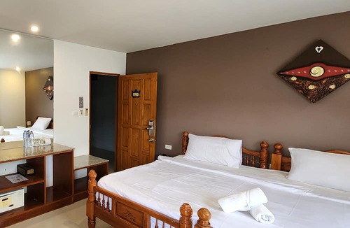 Patong Hotel | Patong Dynasty Royal Hotel