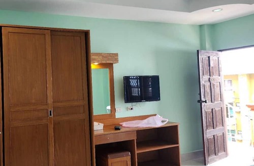 Nanai Road Hotel | PAILIN HILL