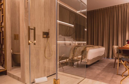 Linda-a-Velha Hotel | Wine & Books Lisboa Hotel