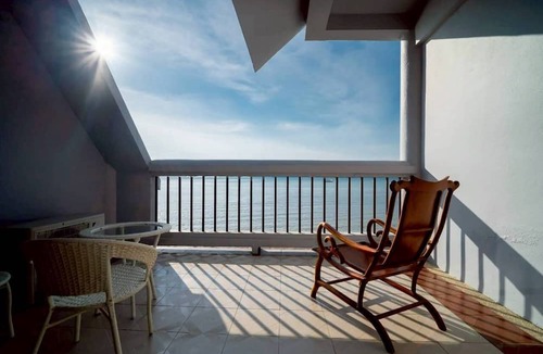 Ranong Hotel | Jansom Beach Resort Ranong