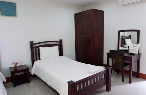 Bang Kung Hotel | Na Chaidej Hotel