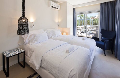 Lagos Hotel | Costa D’Oiro Ambiance Village