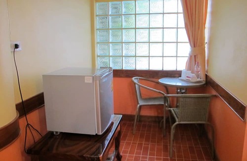 Tha Chang Hotel | Phuendernthang Resort