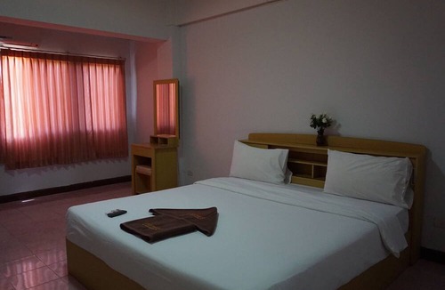 Nakhon Si Thammarat Hotel | Premier Hotel Nakhonsithammarat