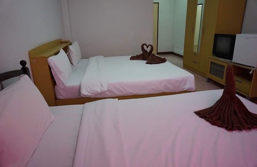 Nakhon Si Thammarat Hotel | Premier Hotel Nakhonsithammarat