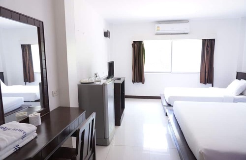 Chumphon Hotel | Sri Chumphon Hotel