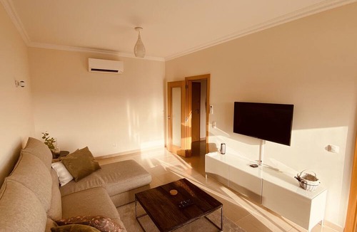 Albardeira Apartment | Perfect holiday location - walk to the beach!