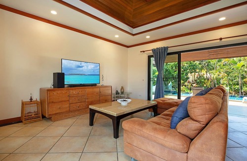 Nai Harn Villa | Boutique 3BR Pool Villa Bianca NaiHarn