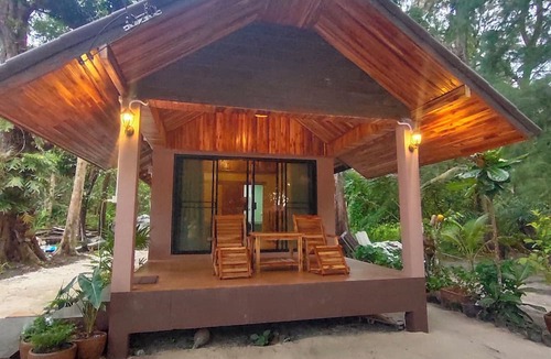 Ranong Hotel | Phayam Coconut Beach Resort