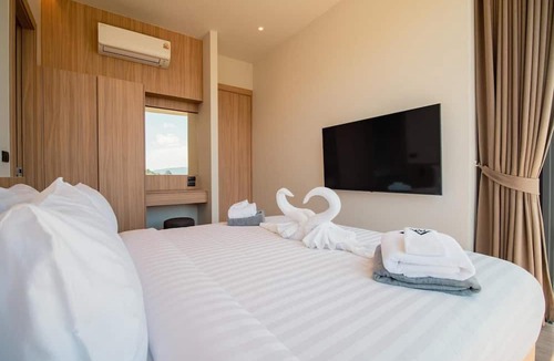 Ban Sakhu Villa | Elegant Aileen 3 Bedroom Pool Villa Naithon