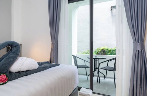 Kata Hotel | Thawalai Inn, Kata Beach