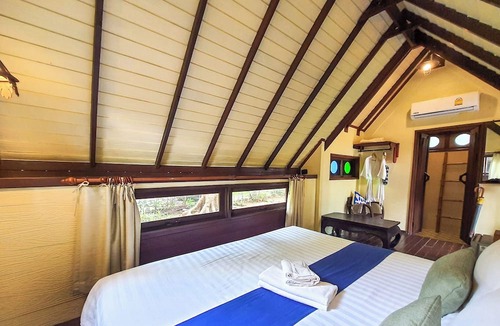 Khanom Hotel | Baan Thong Ching Resort