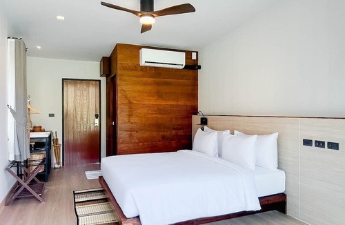 Ban Ta Khun Resort | 360 issara Floating Resort