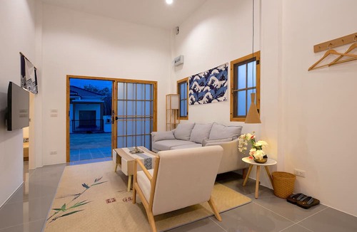 Thep Kasattri Villa | Japanese Style Villa Sunrise Garden B190