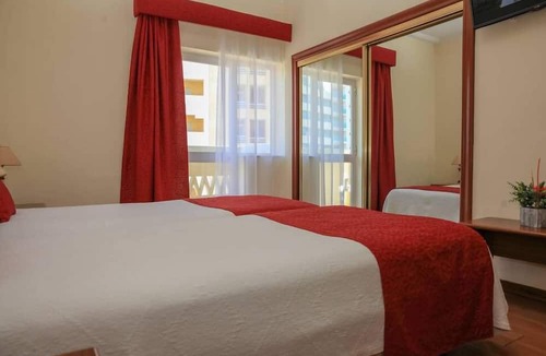 Vila Real Santo Antonio Hotel | Baía Beach Hotel