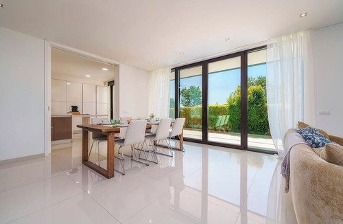 Faro Villa | Airport House