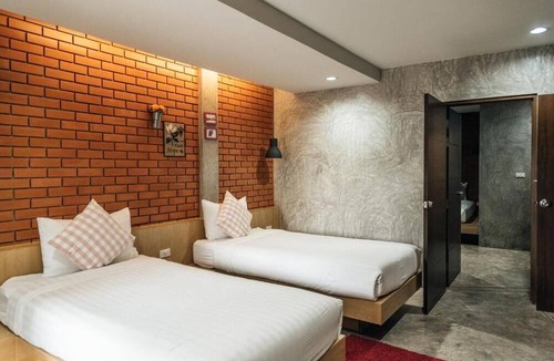 Makham Tia Hotel | Journey Hostel Suratthani