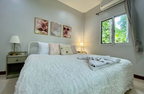 Bophut Hills House | Baan Patcharintorn Samui