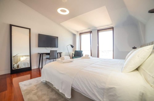 Bairro Alto Apartment | Príncipe Real 3 - Lookout, Luxurious three bedroom apartment overlooking the Tagus!