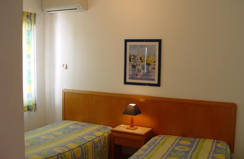 Alporchinhos Apartment | Quinta das Figueirinhas & Quintinha Village