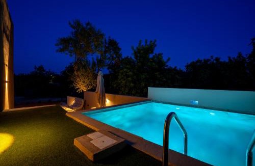 Chaveca Villa | Luxury Private Pool Villa by Quinta da Alfarrobeira