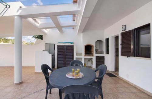 Urbanizacao dos Calicos Villa | Villa Neves