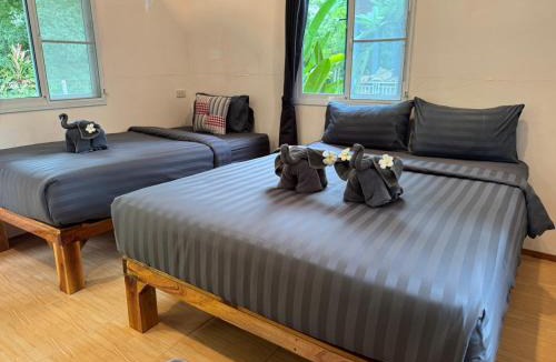 Khlong Sok Resort | Khaosok Bamboo Huts Resort