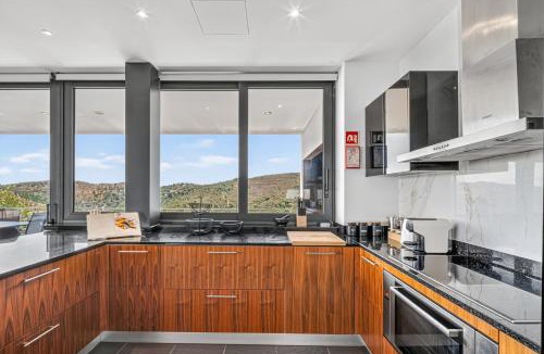 Pincho Villa | Villa Sernadinha - Infinity Pool & Mountain Views